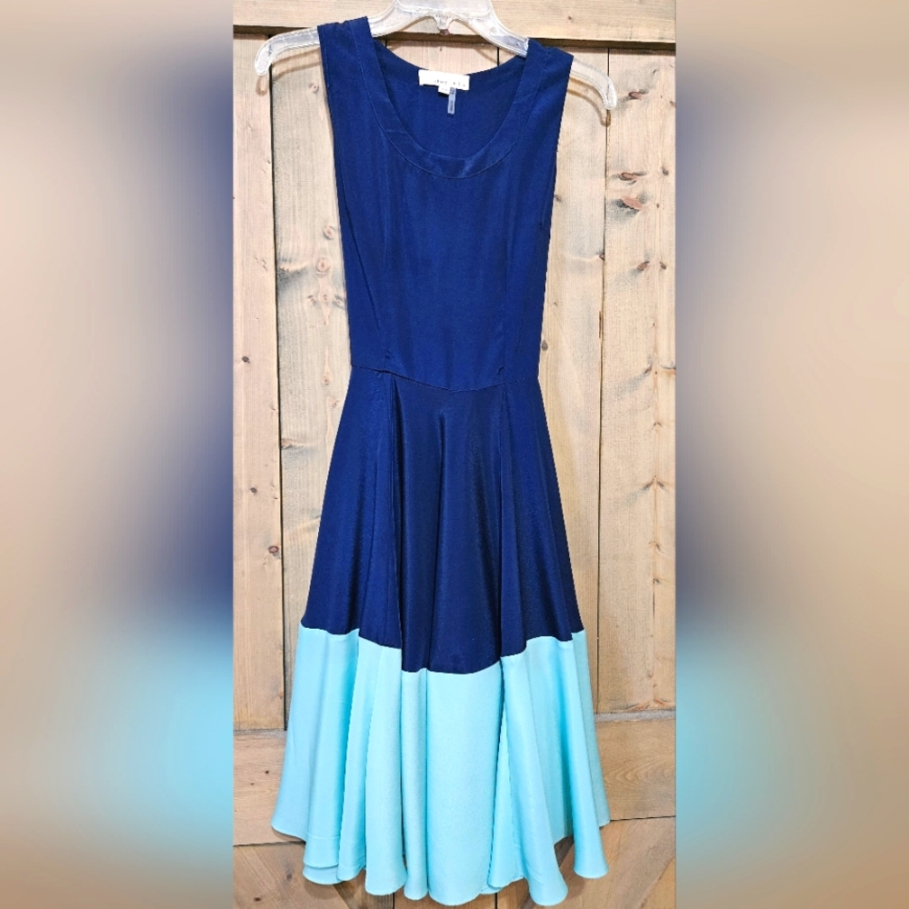 Chandi & Lila Silky Dress, Like New